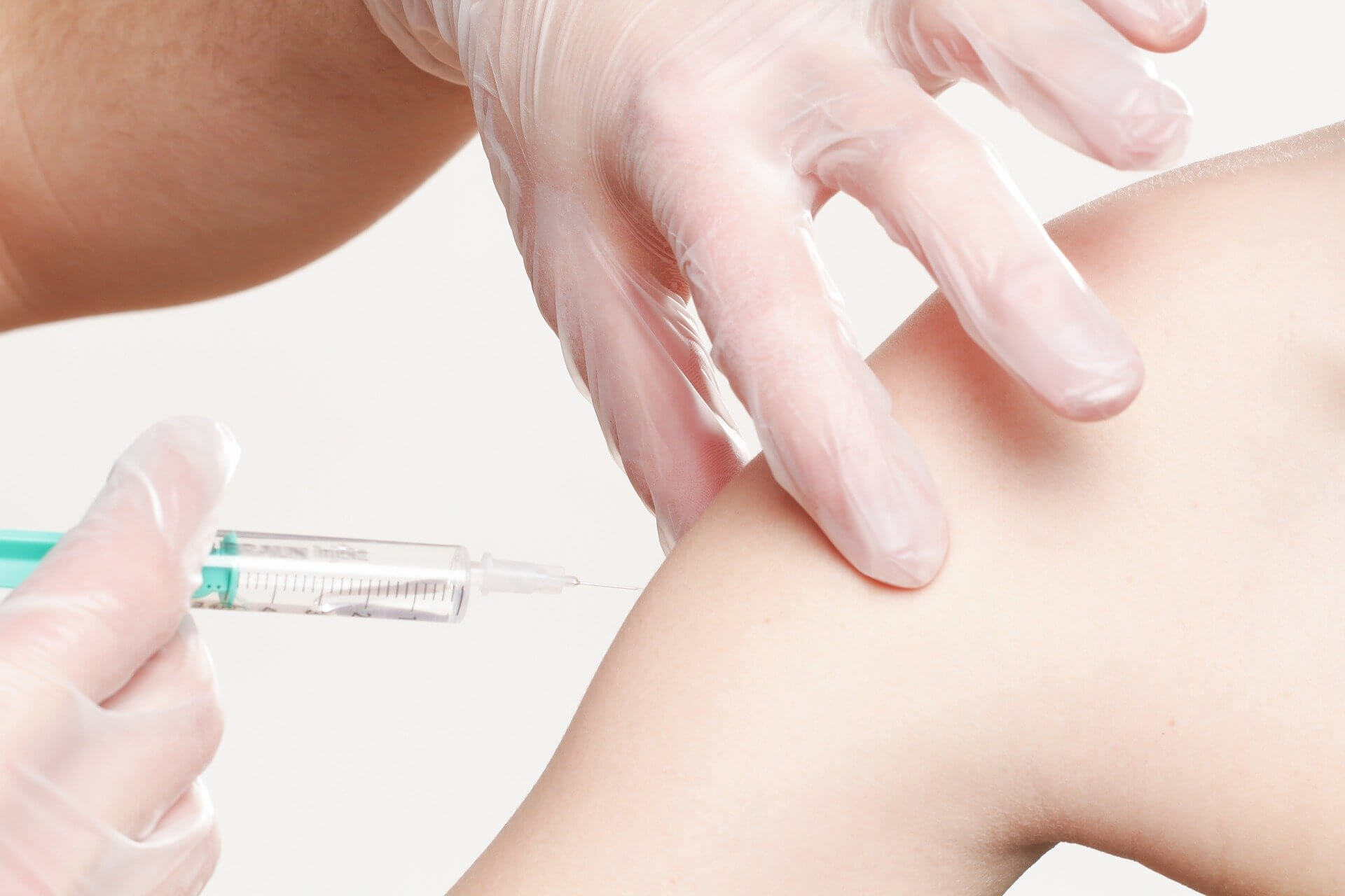 vaccination-2722937_1920(1)